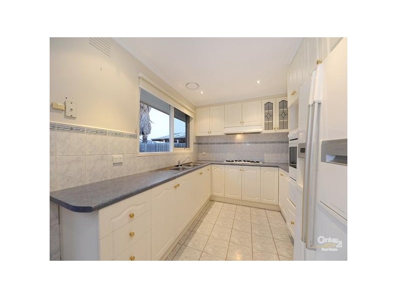 9 Balcombe Place, Dingley Village VIC 3172