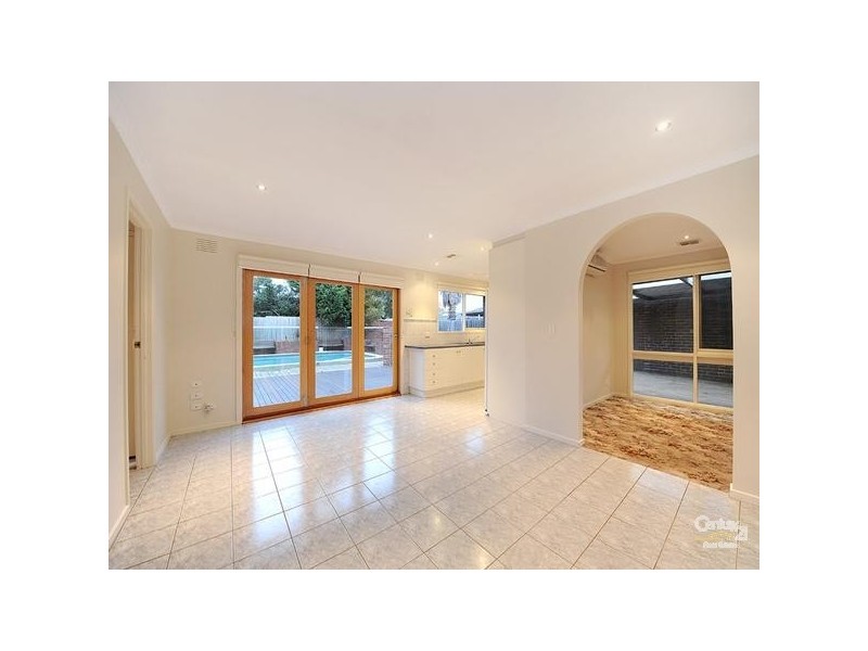 9 Balcombe Place, Dingley Village VIC 3172