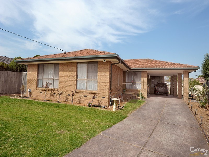 6 Merrigum Crescent, Clarinda VIC 3169