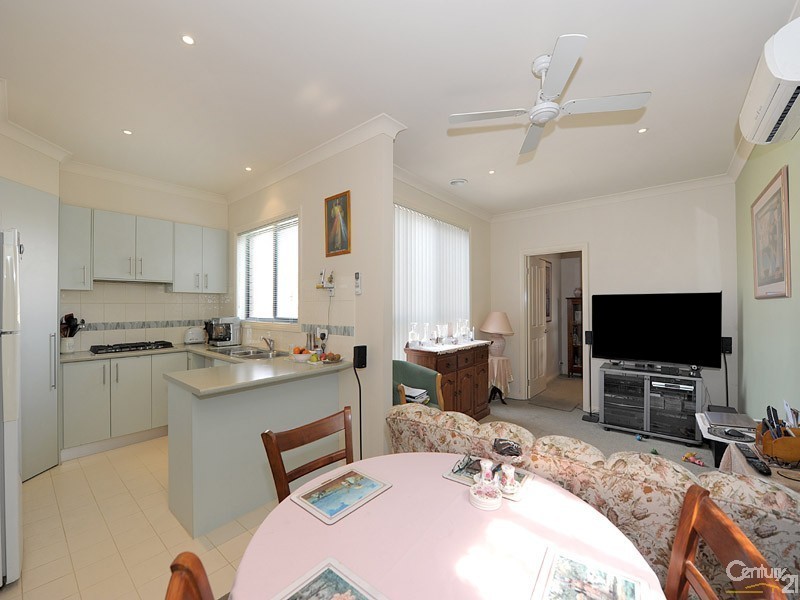 6 Merrigum Crescent, Clarinda VIC 3169