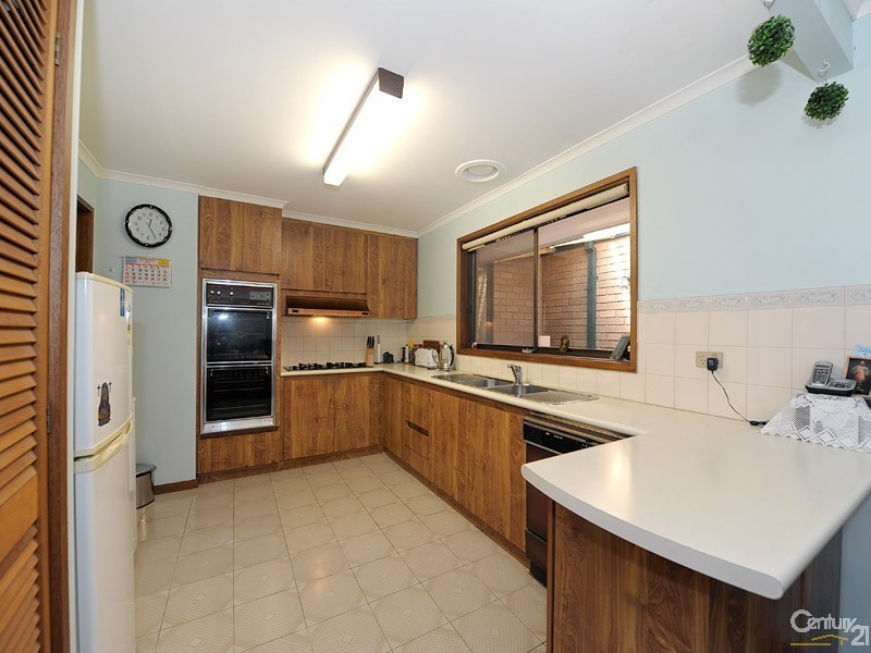 6 Merrigum Crescent, Clarinda VIC 3169