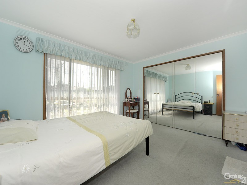 6 Merrigum Crescent, Clarinda VIC 3169