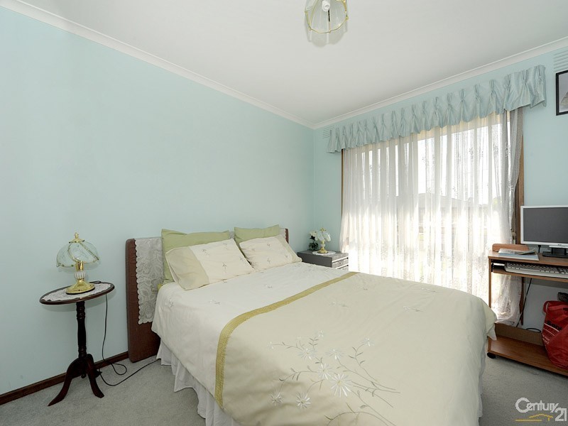 6 Merrigum Crescent, Clarinda VIC 3169