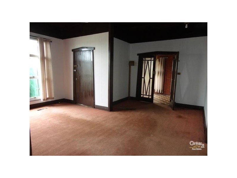 8 Heath Avenue, Oakleigh VIC 3166