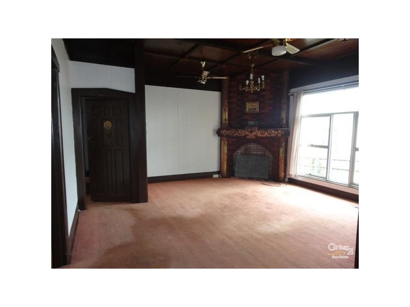 8 Heath Avenue, Oakleigh VIC 3166