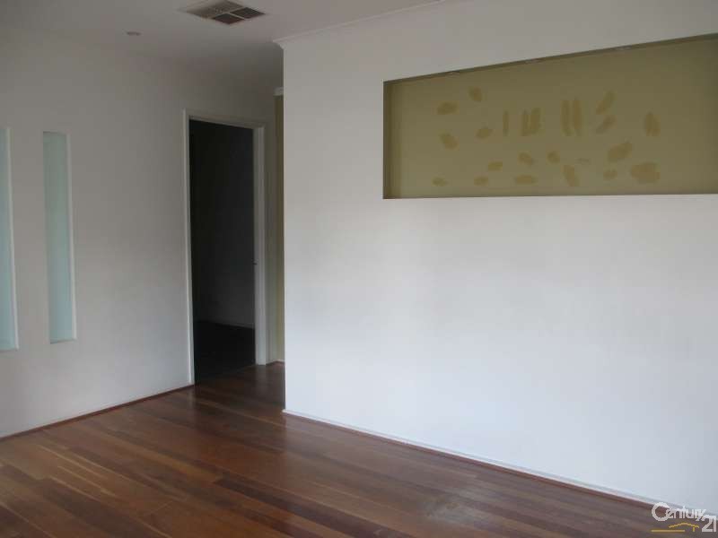 39 Douglas Street, Noble Park VIC 3174