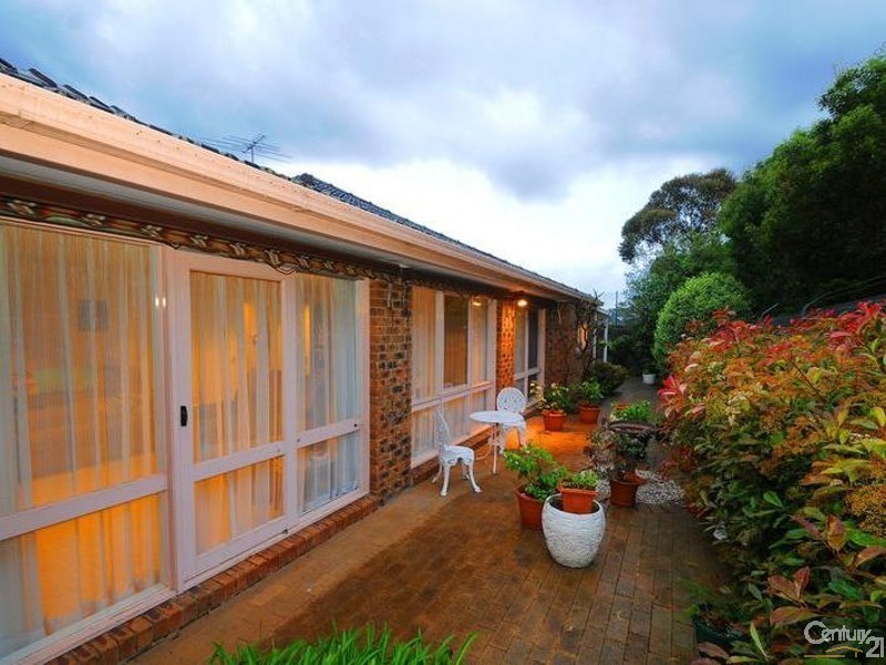 7/2 Greenview Close, Dingley Village VIC 3172