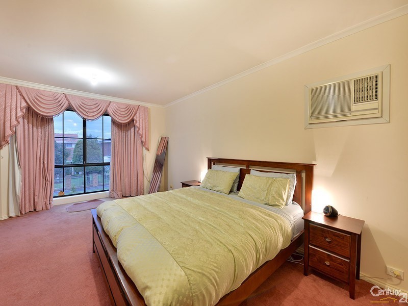 13 Schneider Crescent, Clarinda VIC 3169