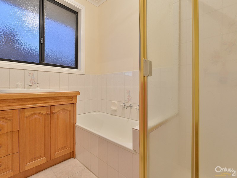 13 Schneider Crescent, Clarinda VIC 3169