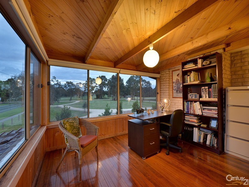 39 Springs Road, Clayton South VIC 3169