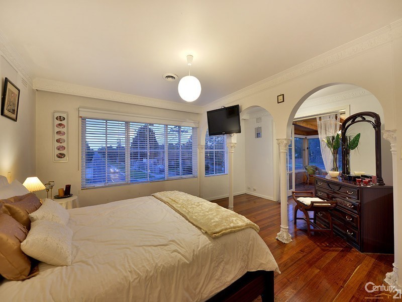 39 Springs Road, Clayton South VIC 3169