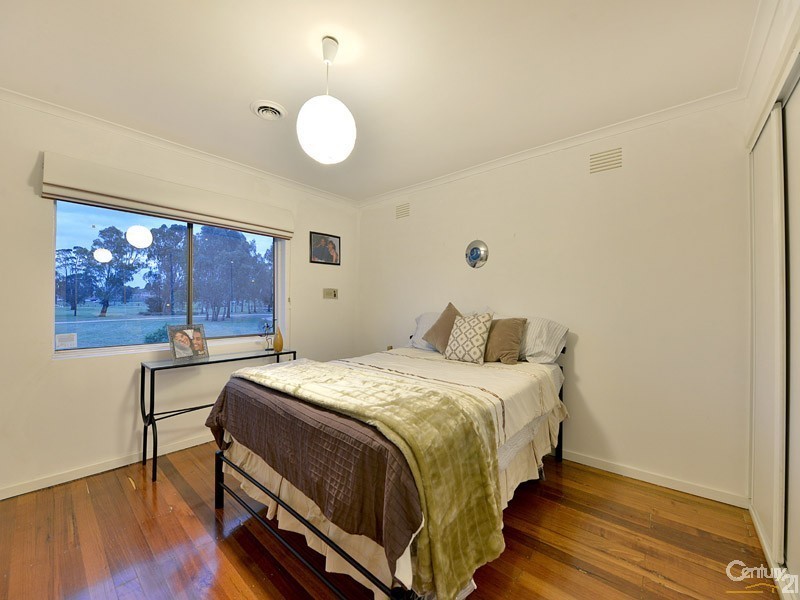 39 Springs Road, Clayton South VIC 3169