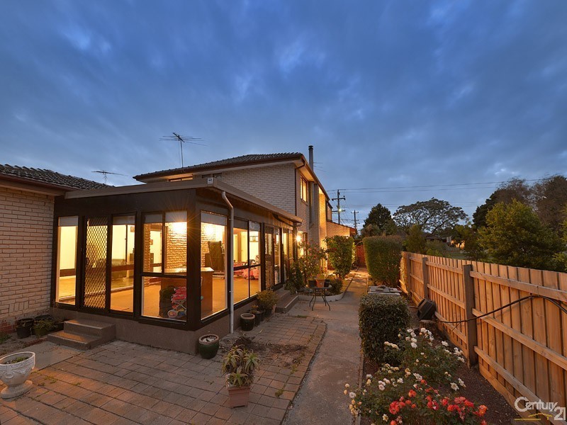 39 Springs Road, Clayton South VIC 3169