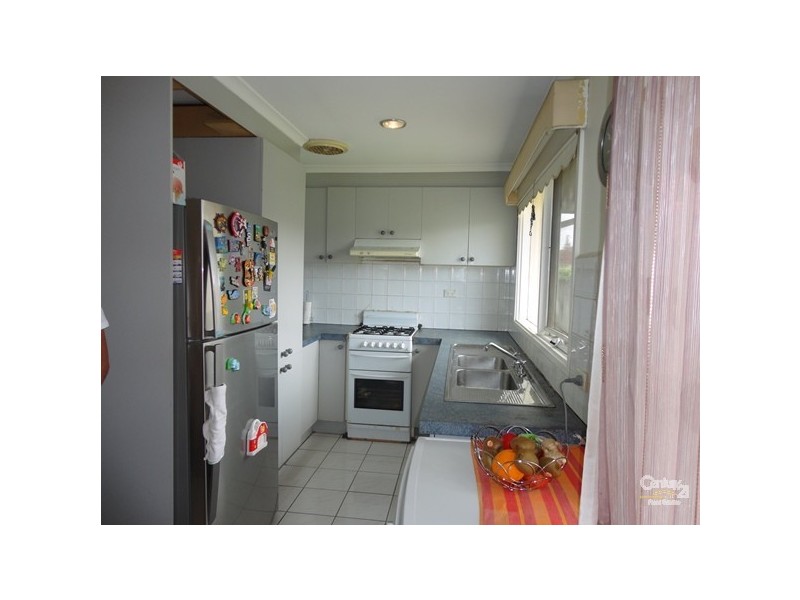 25 Glenelg Drive, Clayton South VIC 3169