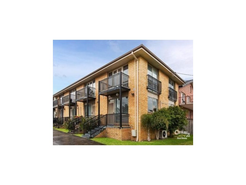 1/11 Foam Street, Parkdale VIC 3195