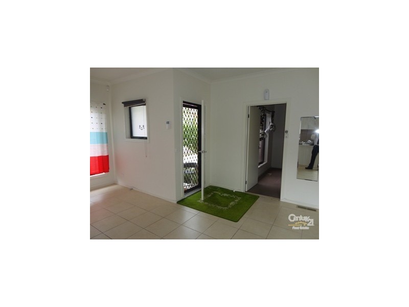 2/3 Lanham Street, Oakleigh East VIC 3166