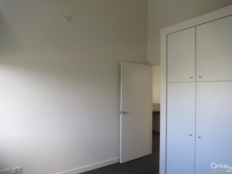 7/27-29 Clayton Road, Oakleigh East VIC 3166