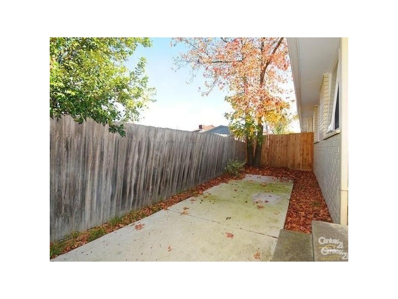 4/10 Wordsworth Avenue, Clayton South VIC 3169