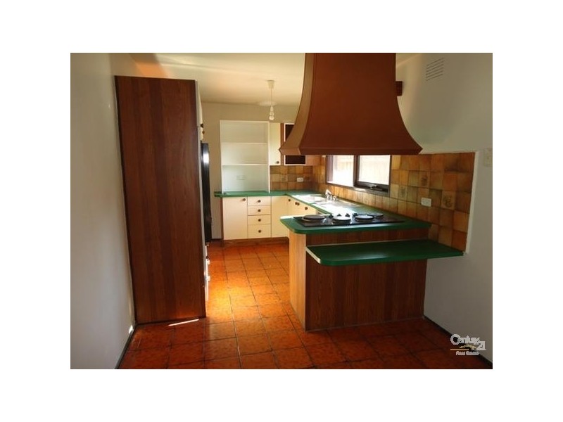 18 Debbie Close, Clarinda VIC 3169