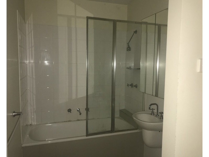 5/1 Monash Green Drive, Clayton VIC 3168