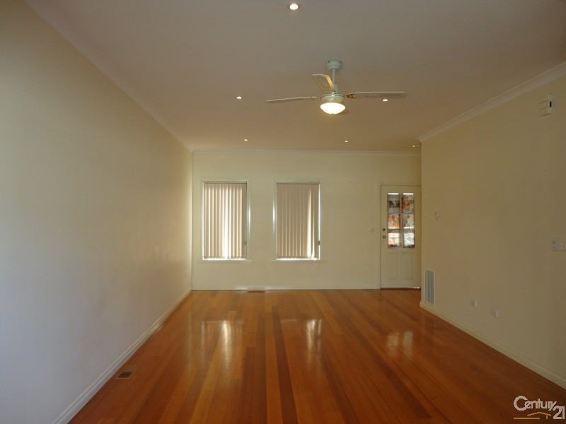 14 Jeanette Street, Clayton VIC 3168