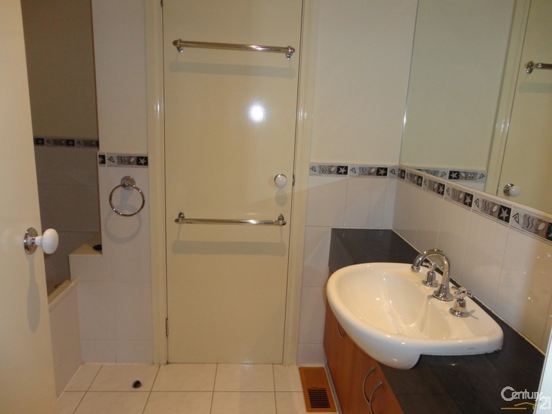 14 Jeanette Street, Clayton VIC 3168