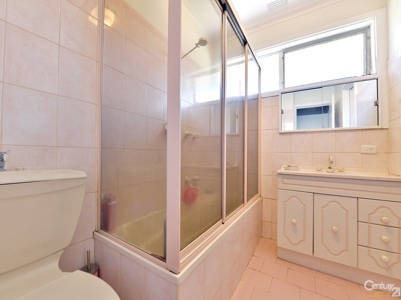 43 Lincoln Drive, Cheltenham VIC 3192