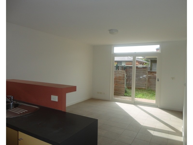 1/27-29 Clayton Road, Oakleigh East VIC 3166