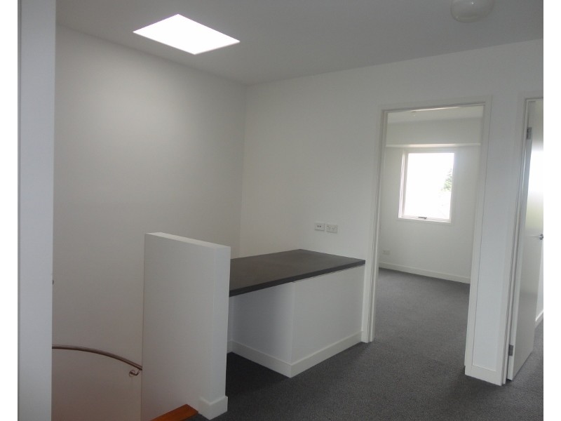 1/27-29 Clayton Road, Oakleigh East VIC 3166