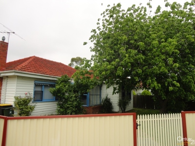 28 Harlington Street, Clayton VIC 3168