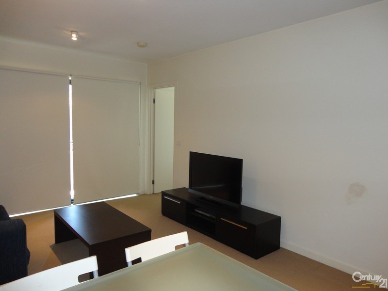 13/1 Monash Green Drive, Clayton VIC 3168