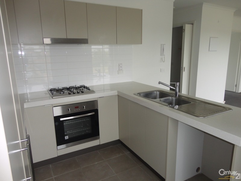 13/24-26 Burton Avenue, Clayton VIC 3168