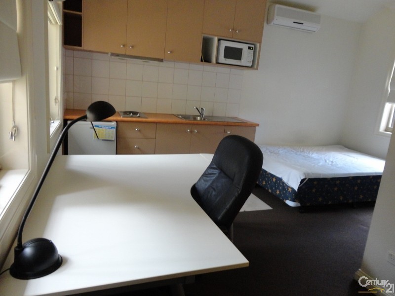 8/34 Wellington Road, Clayton VIC 3168