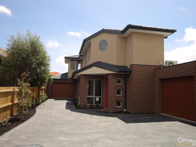 2/107 Kanooka Grove, Clayton VIC 3168