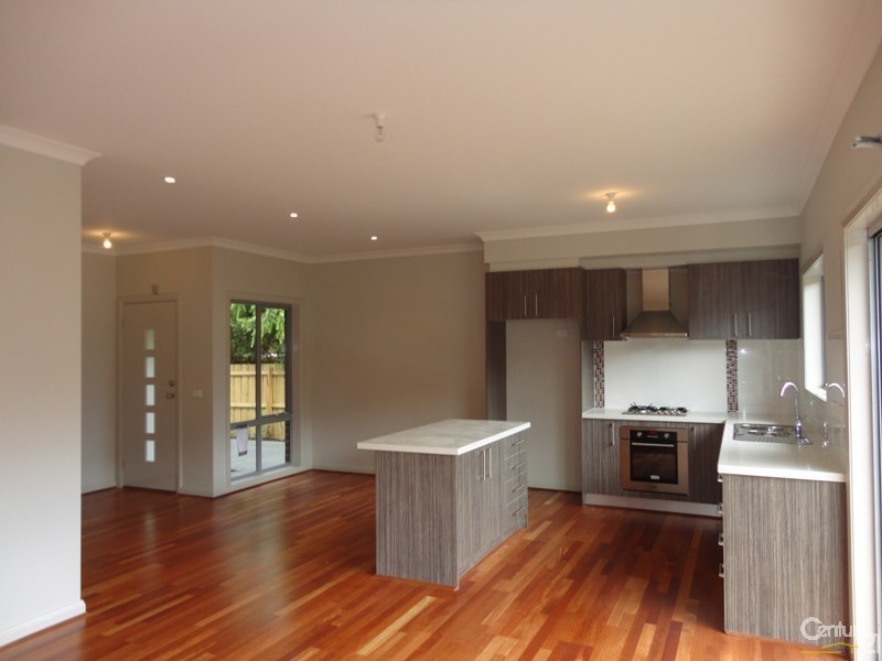 2/107 Kanooka Grove, Clayton VIC 3168