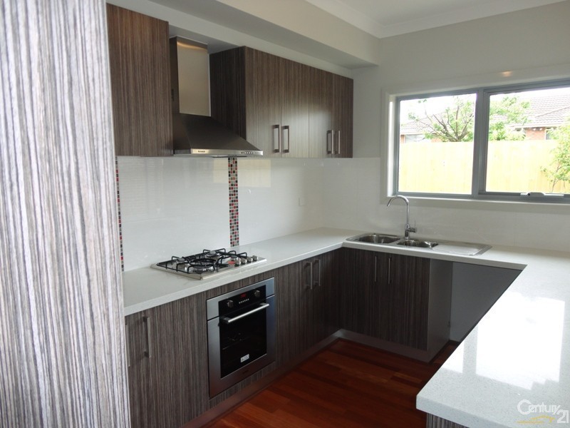 2/107 Kanooka Grove, Clayton VIC 3168