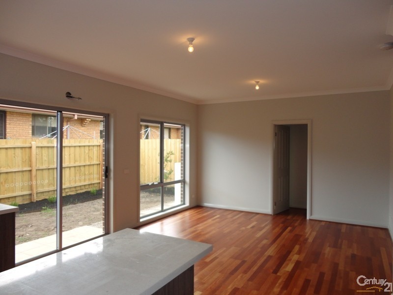 2/107 Kanooka Grove, Clayton VIC 3168