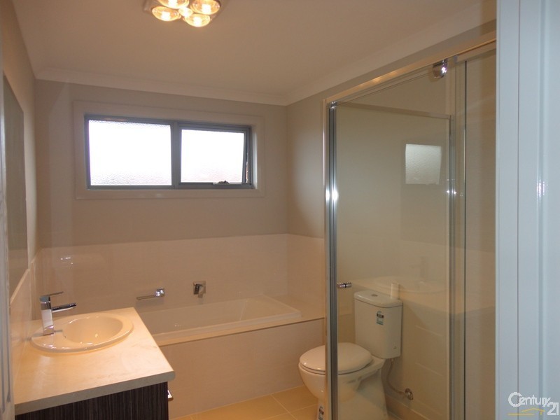 2/107 Kanooka Grove, Clayton VIC 3168