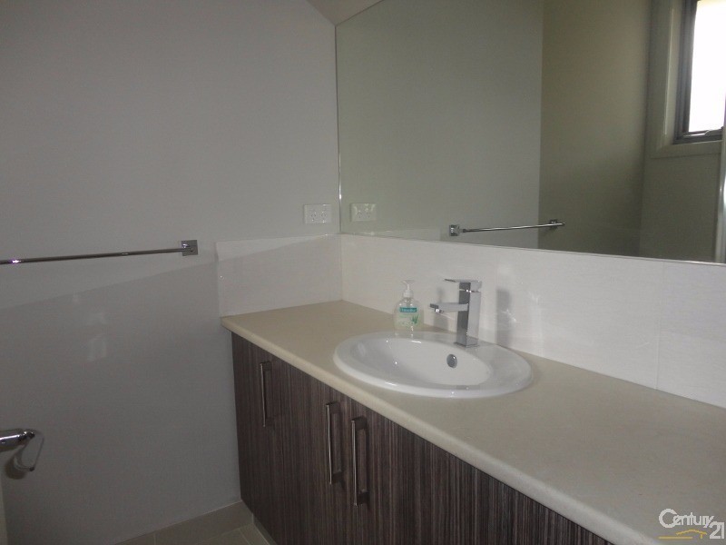 3/107 Kanooka Grove, Clayton VIC 3168