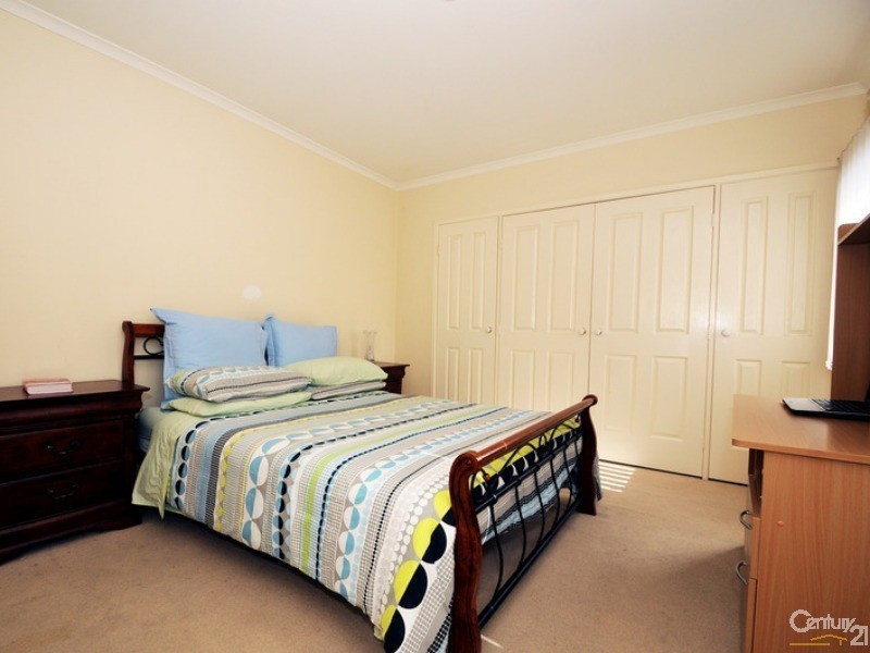 9/3 McKelvie Court, Glen Waverley VIC 3150