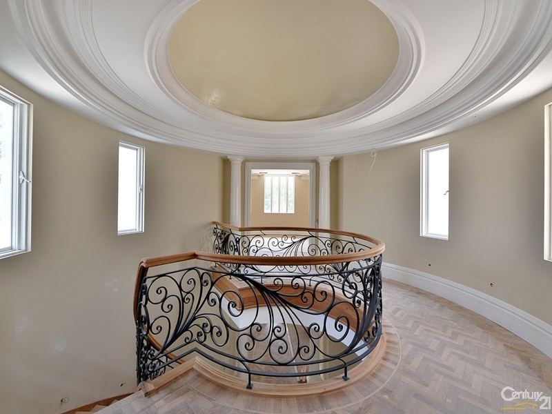 24 Welwyn Avenue, Brighton East VIC 3187