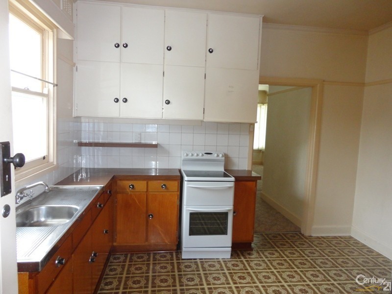 87 Ormond Road, Clayton VIC 3168