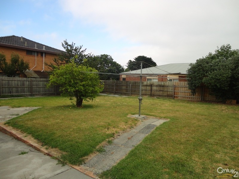 87 Ormond Road, Clayton VIC 3168