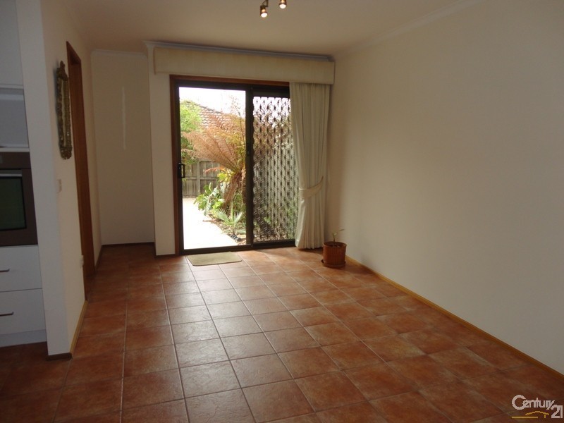 7/2-18 Bourke Road, Oakleigh South VIC 3167