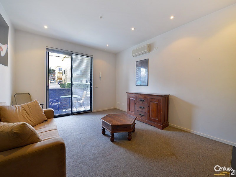 10/220 Barkly Street, St Kilda VIC 3182
