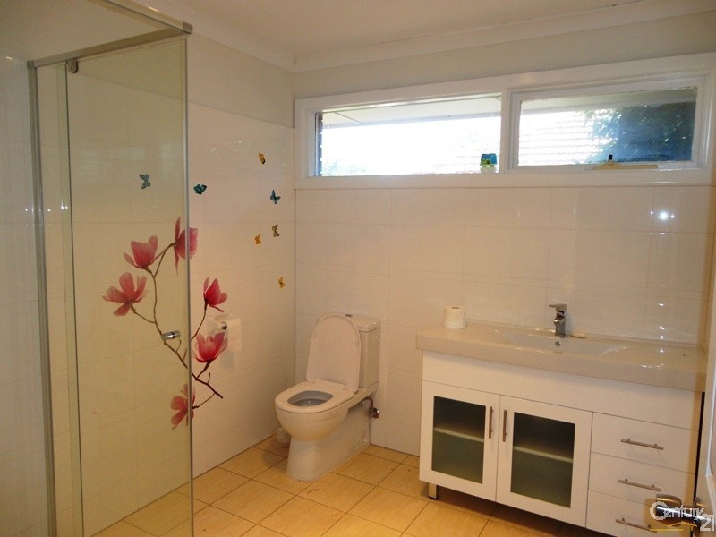 40 Finch Street, Clayton VIC 3168