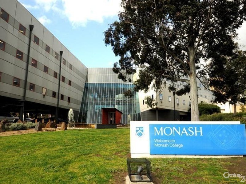 80 Browns Road, Clayton VIC 3168