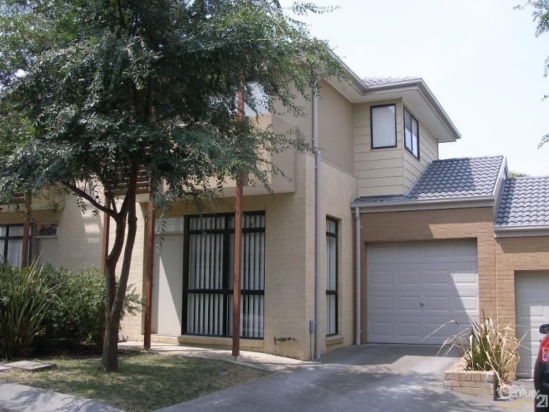 8 Brushbox Court, Clayton VIC 3168
