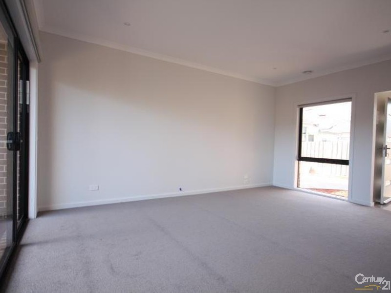 3/54 East Road, Seaford VIC 3198