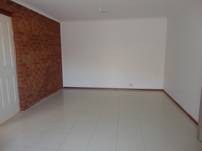 8 Glenda Close, Clarinda VIC 3169